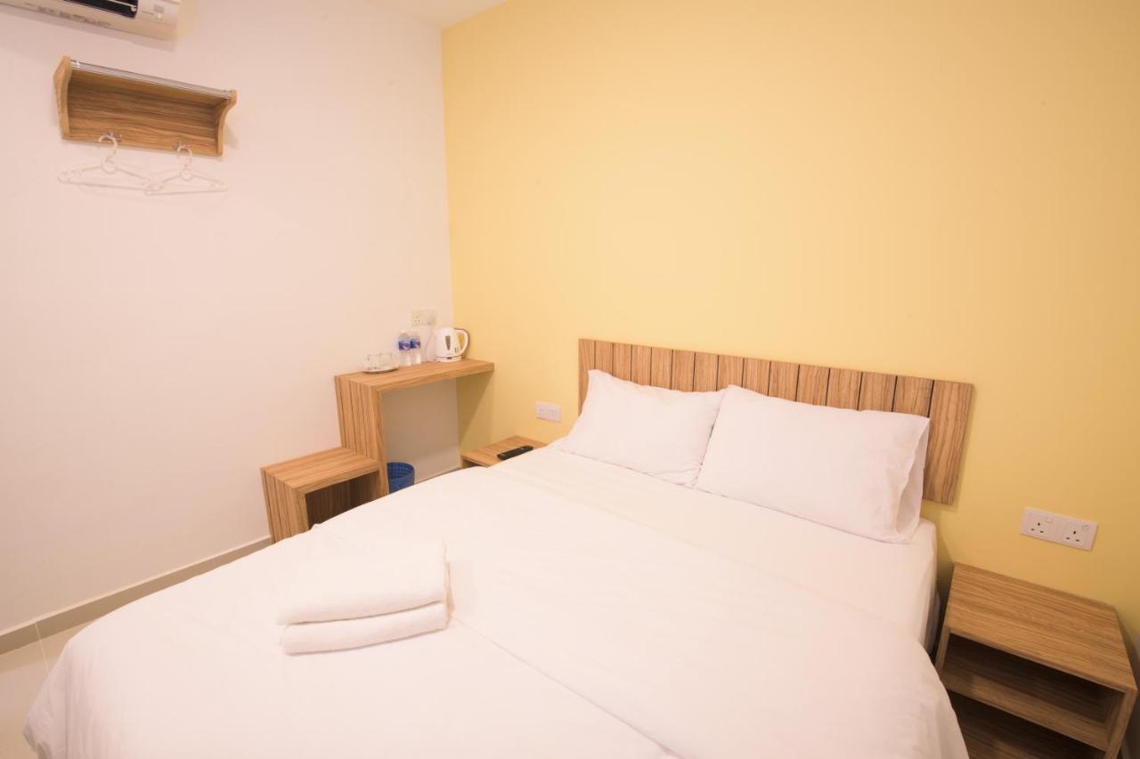 Ltl Guesthouse Johor Bahru Exteriör bild