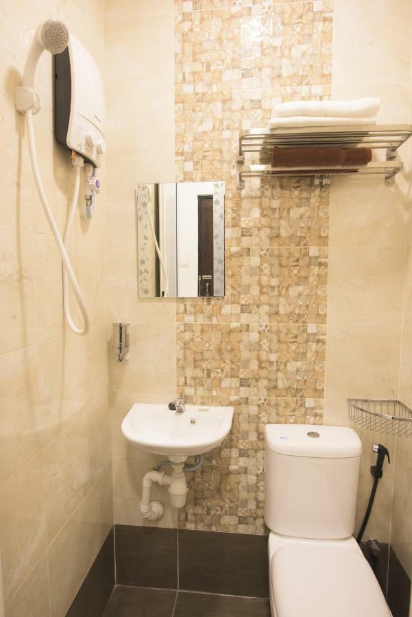Ltl Guesthouse Johor Bahru Exteriör bild